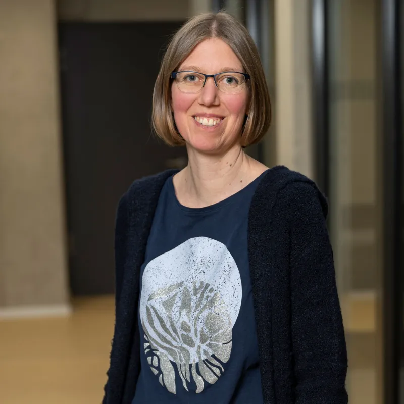 Frau Kerstin Holstein