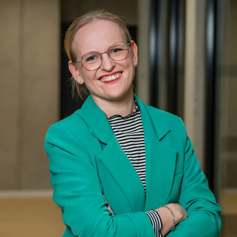 Frau Anna Loers-Bartels